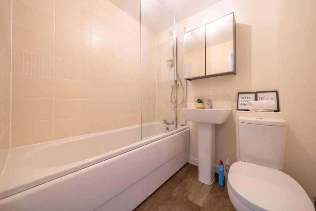 Апартаменты Good For Company Let 2-Bed In Coventry 2X Parking Экстерьер фото